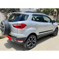 Ford Ecosport Signature 2018 with sunroof is on sale
