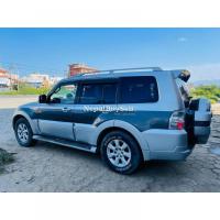 2010 model mitsubishi pajero