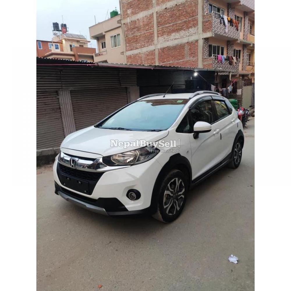 Honda wrv vtec 2018 model with excellent condition - 1