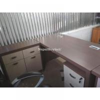 Office table 1.6 m.