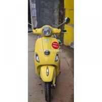 Vespa 125 90 lot
