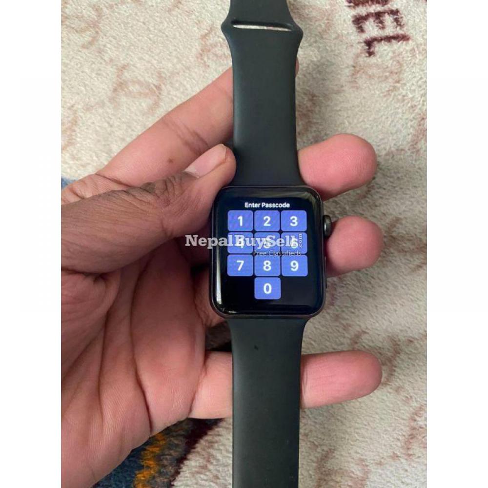 Iwatch series 3 42mm 100% battery health - 1