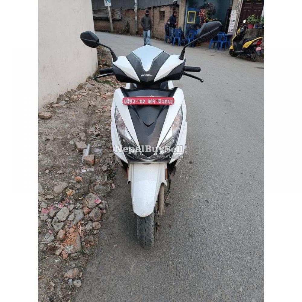 Honda grazia scooty 101 lot urgent sell - 1