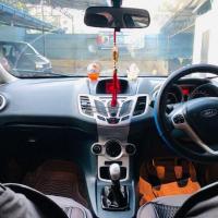 2013 model ford fiesta