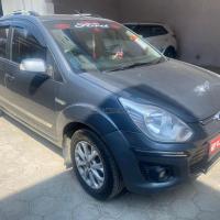FORD FIGO TITANIUM 2015