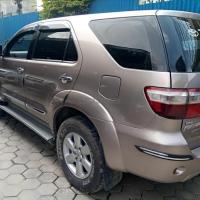 Toyota fortuner 2010 model