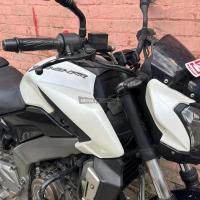 Dominar 400 C LOT 84