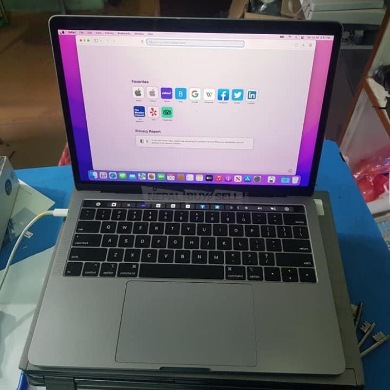 macbook 2017 model - 1/5