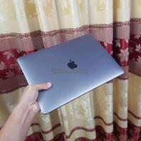 MacBook Pro TouchBar i5 2017