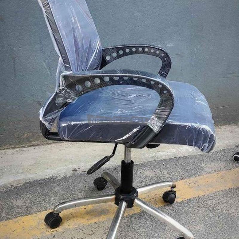 Refurbished Mid Back Mess Revolving Chair - 1