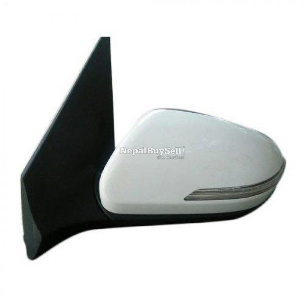 I20 Active Side Mirror With Light - 1/1