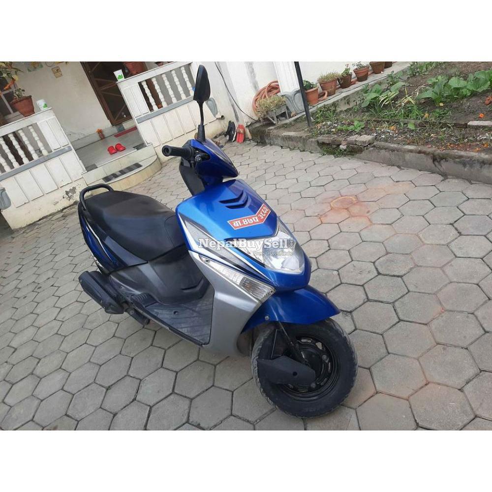 Fresh condition lady driven dio scooty - 1